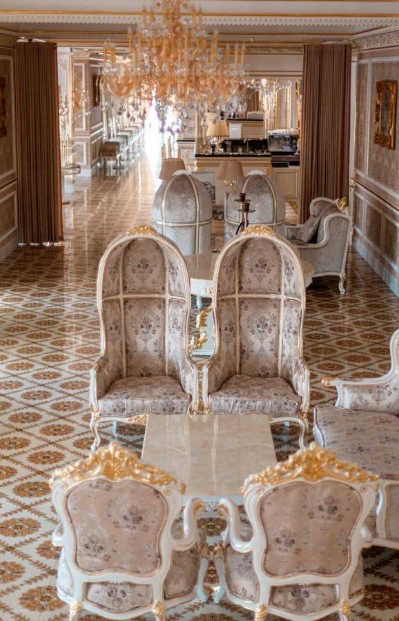 Hotel Grand Aristocrate Dubovtsy Exterior foto